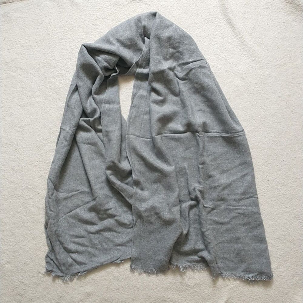 Large Scarf 100% Mulberry Silk Gray Eyelash Fringes Knit Thick Rectangle 23x64"